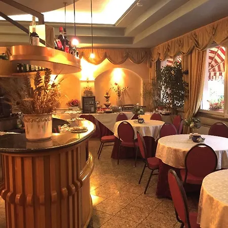 Hotel Internazionale 3*