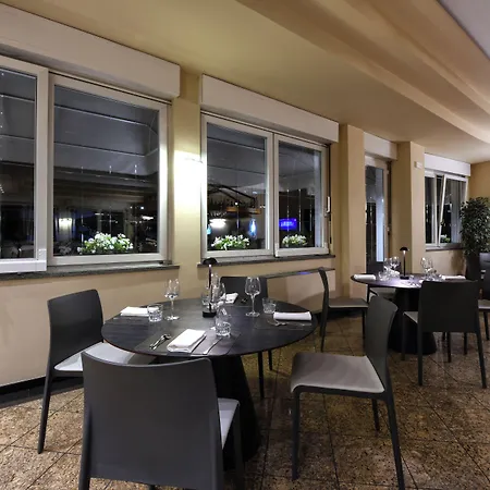 Internazionale Ξενοδοχείο Domodossola