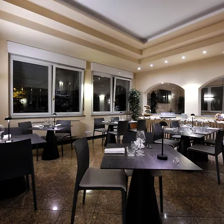 Internazionale Hotel 3*